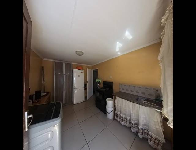 2 BEDROOM PROPERTY TO RENT IN LEBOENG